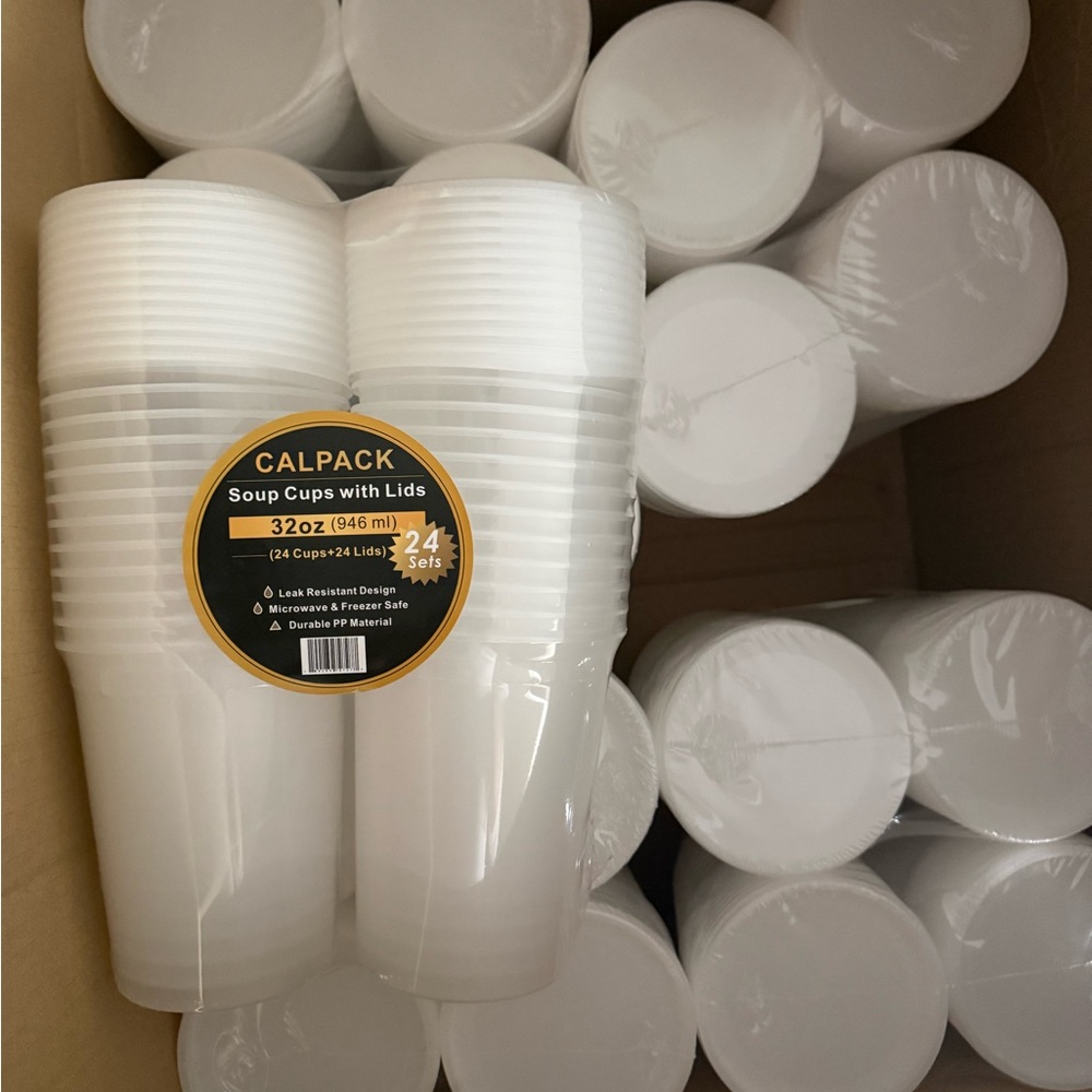 Calpak White Disposable Soup Cups with Lids